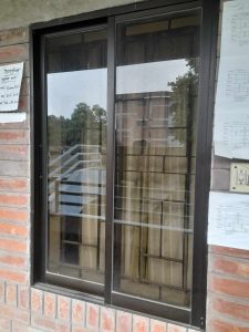 window repair adel